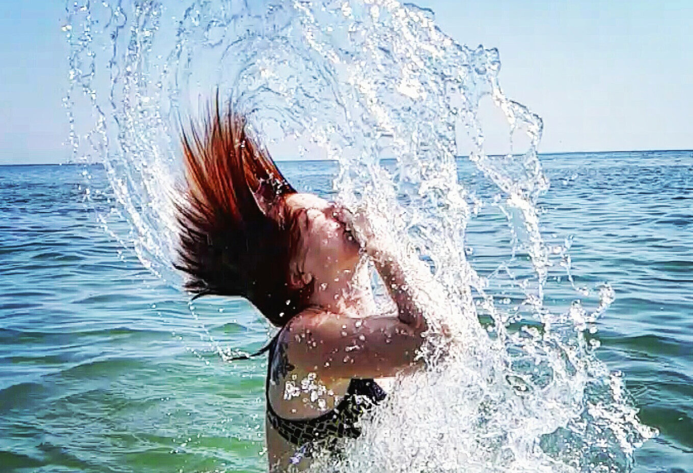 Foto Frau im Wasser