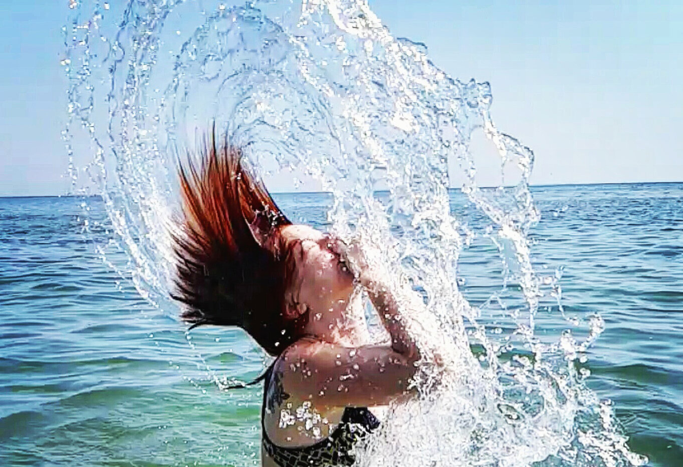 Foto Frau im Wasser