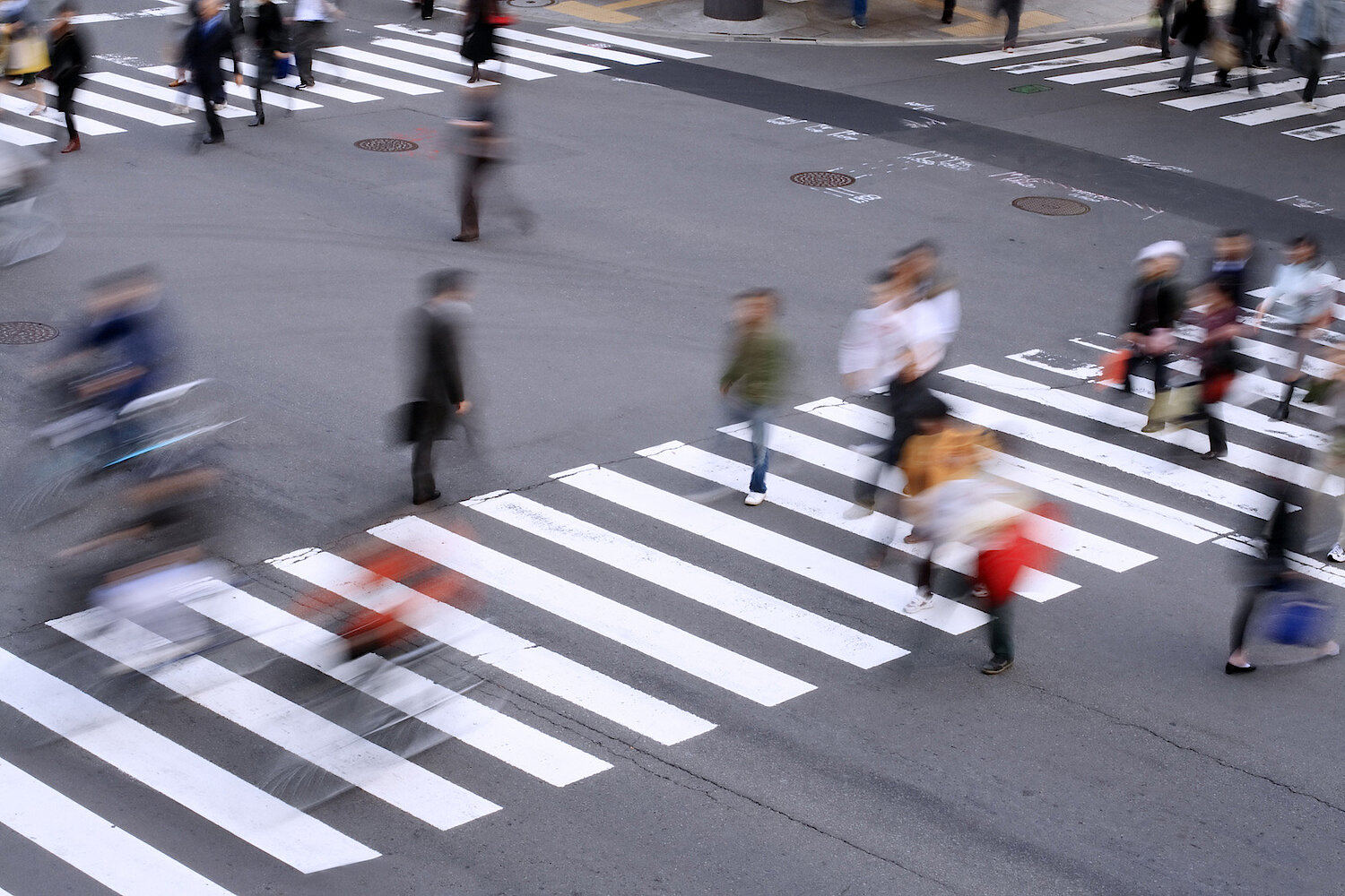 Foto Fußgeher am Zebrastreifen