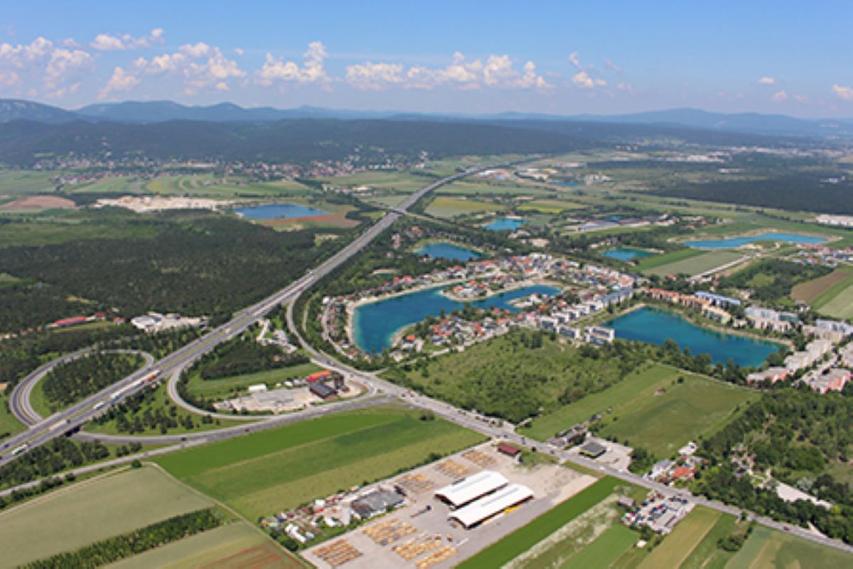 Flächenverbrauch - Vogelperspektive auf Pittern in Niederösterreich