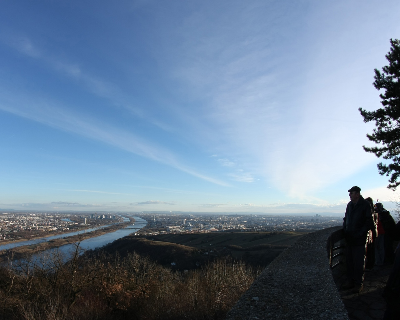 Foto Blick vom Leopoldsberg auf die Donau