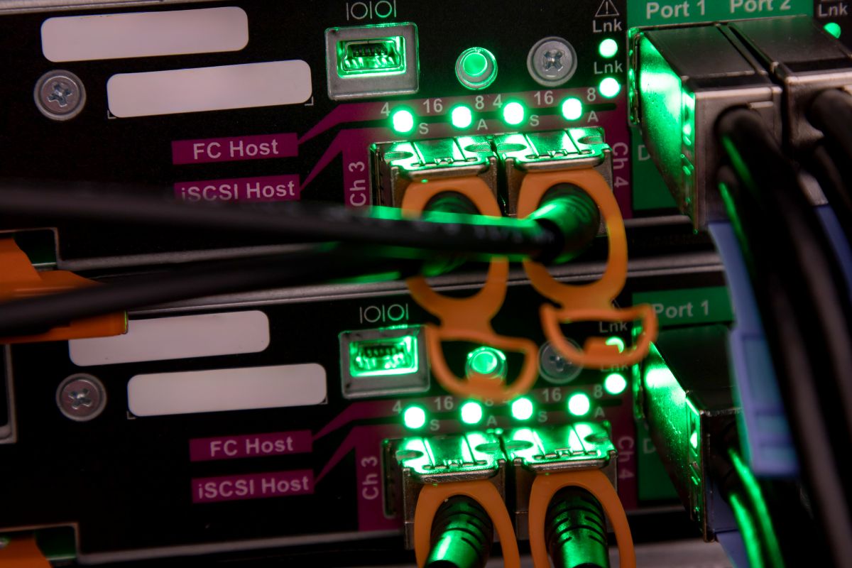Kabel in einem Server